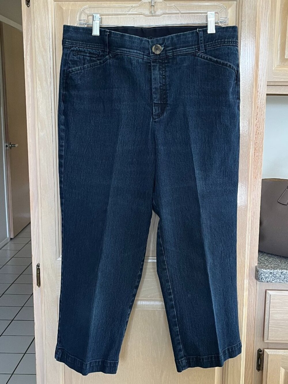 Christopher & Banks Cropped / Capri Jeans